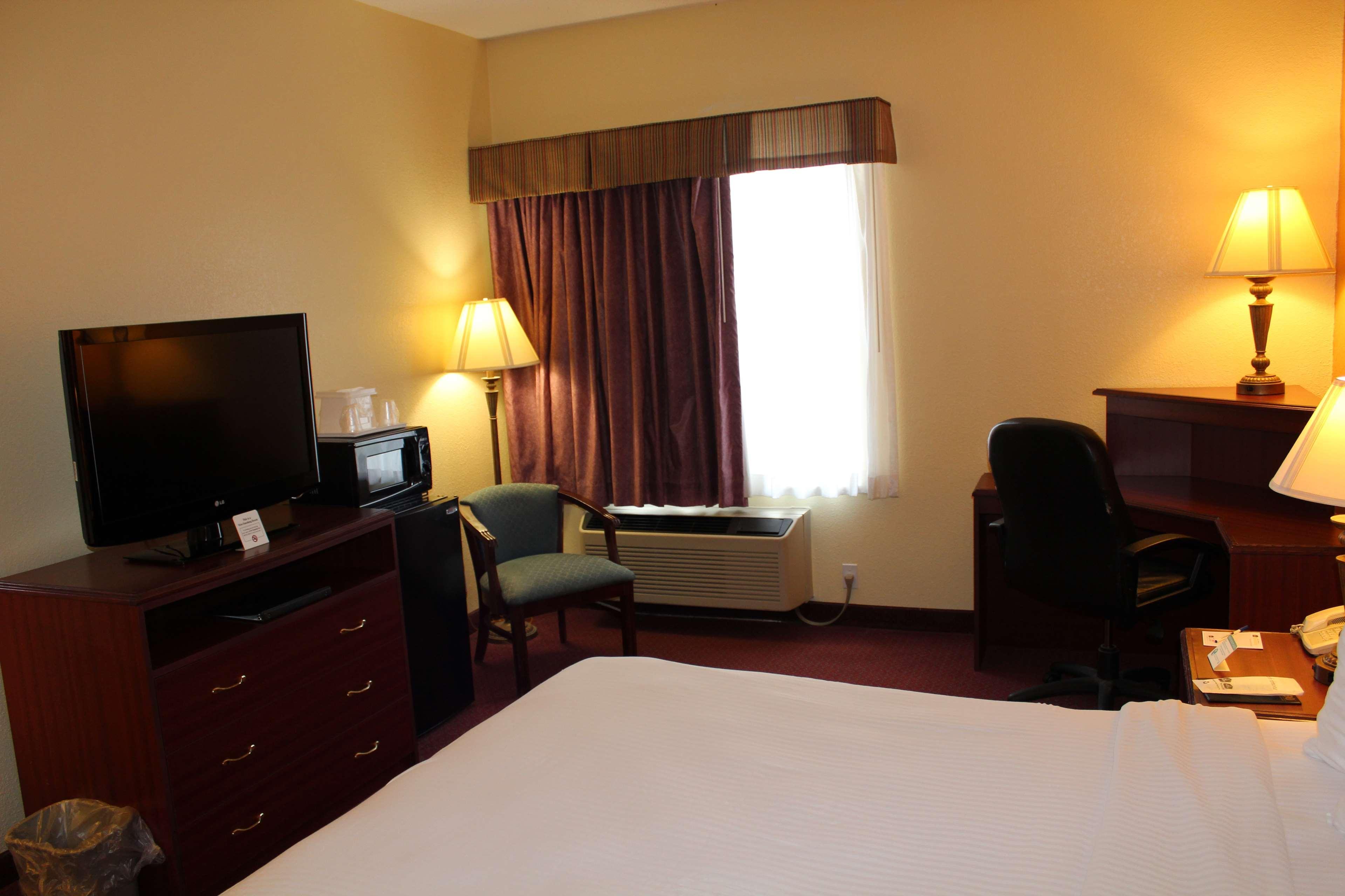 Best Western B R Guest Занесвилл Экстерьер фото